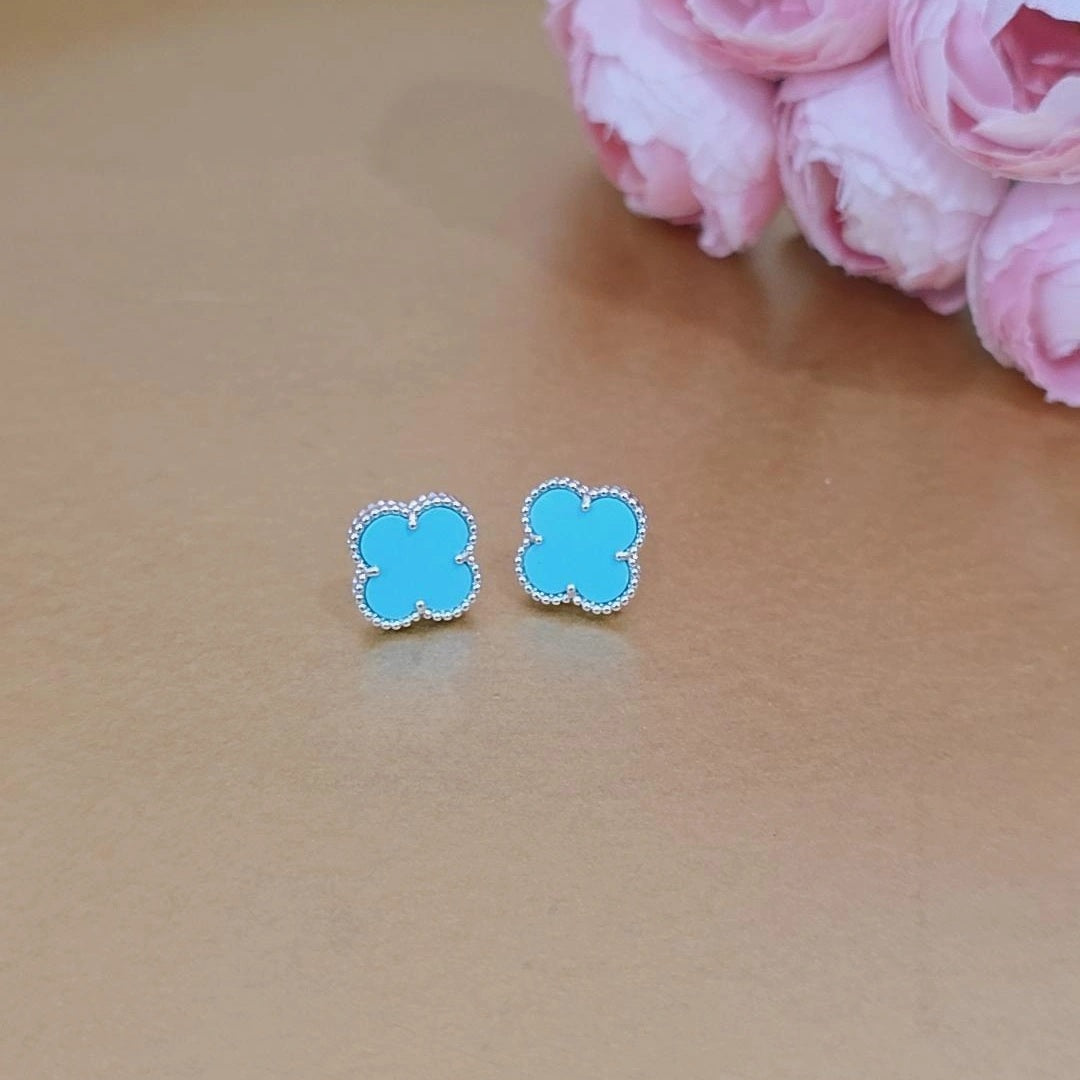 V EARRINGS