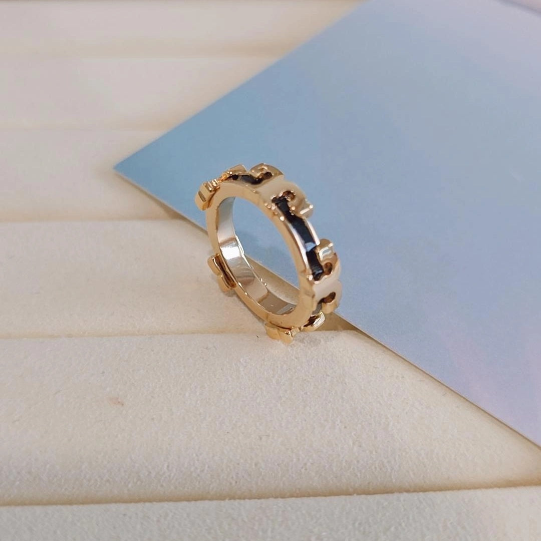 T Ring Black