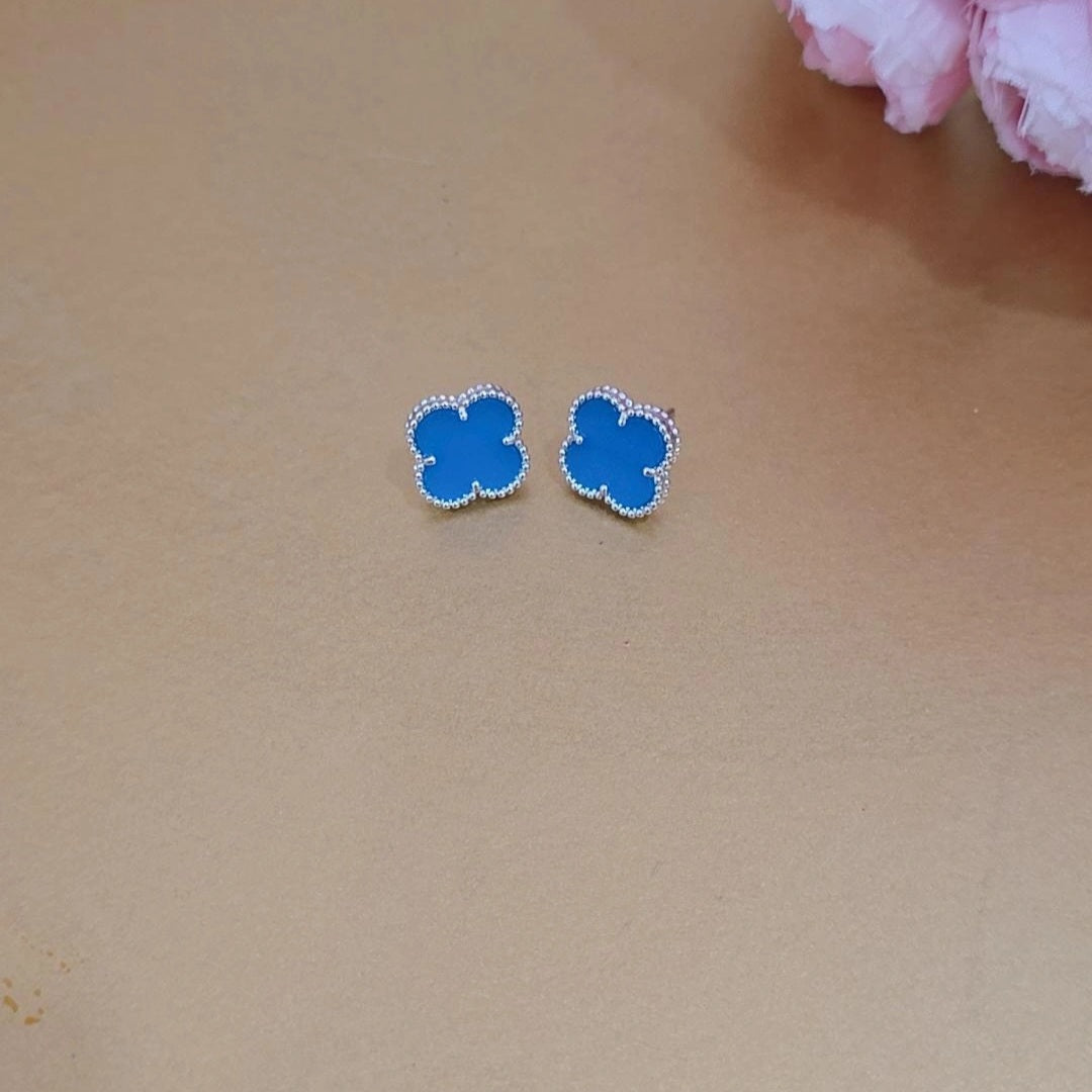 V EARRINGS