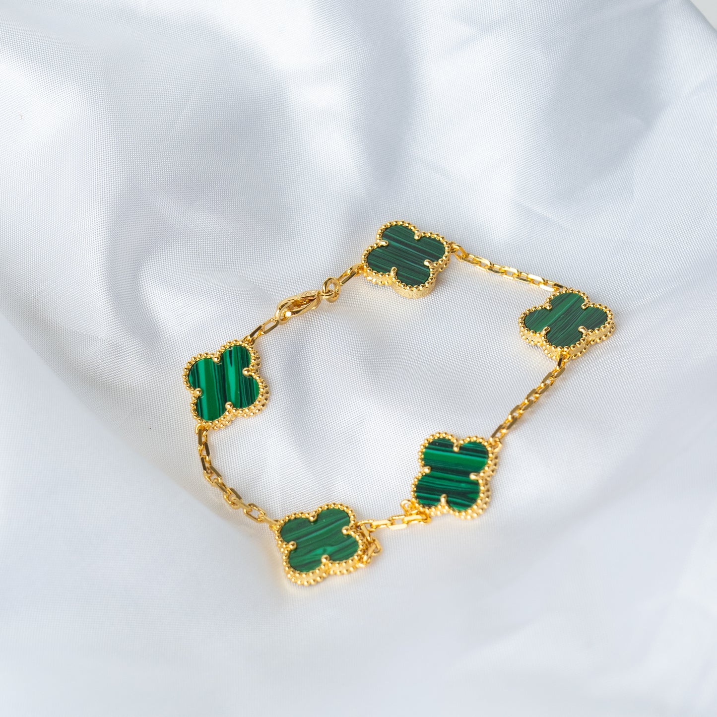 V Plain Green Bracelet