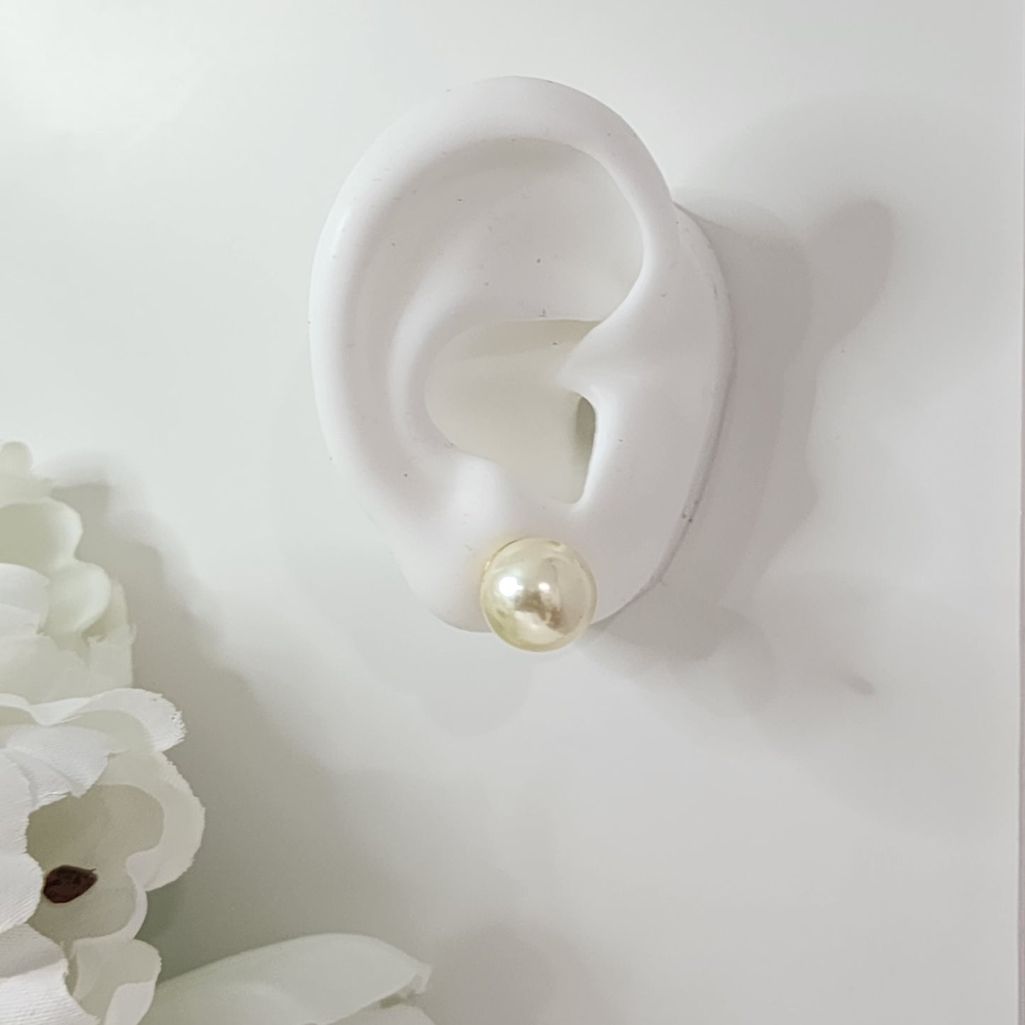 Pearl Stud