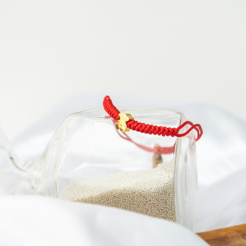 BEAR SOLID RED STRING BRACELET