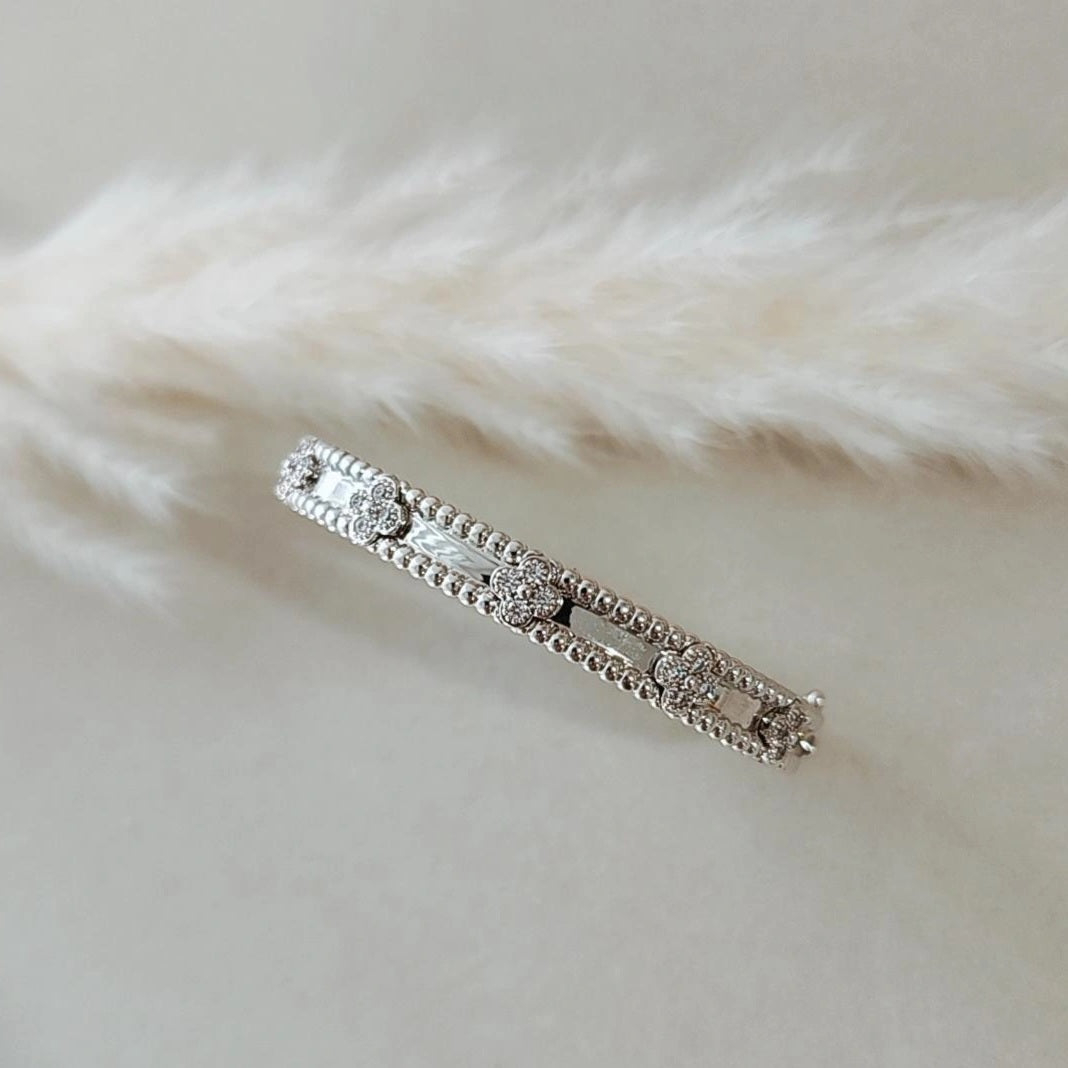 V Bracelets