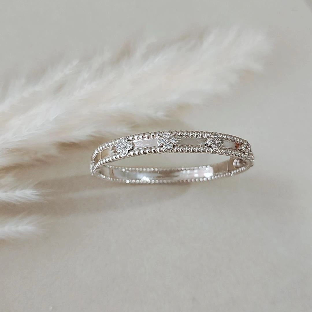 V Bracelets