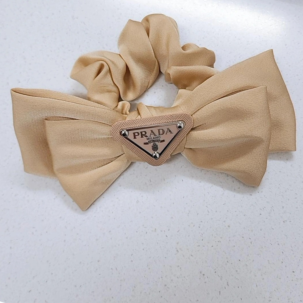 P Bow Colored Scrunchies