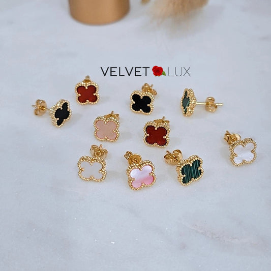 V Mini Earrings