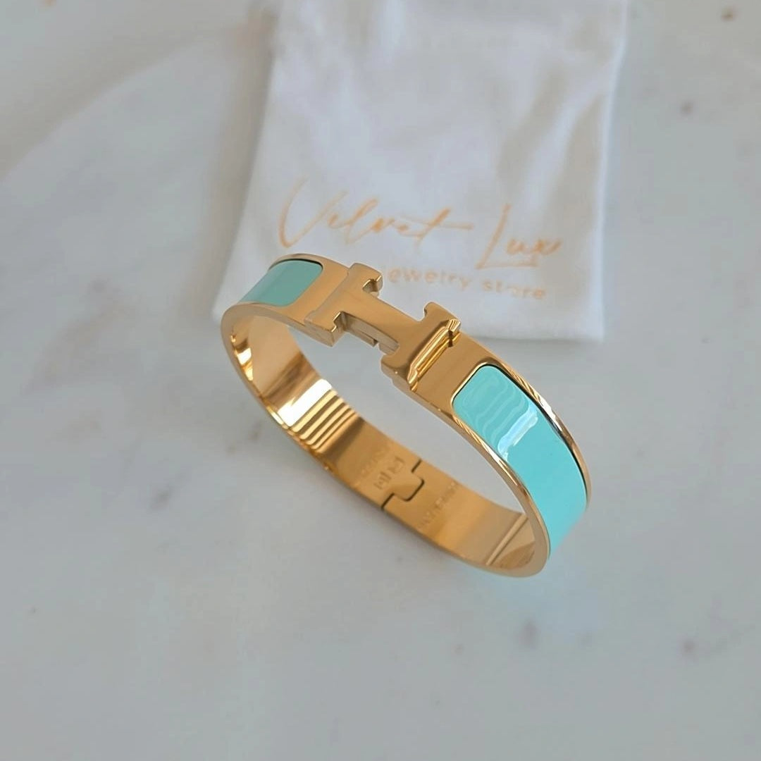 Turks & Caicos H Bracelet 2