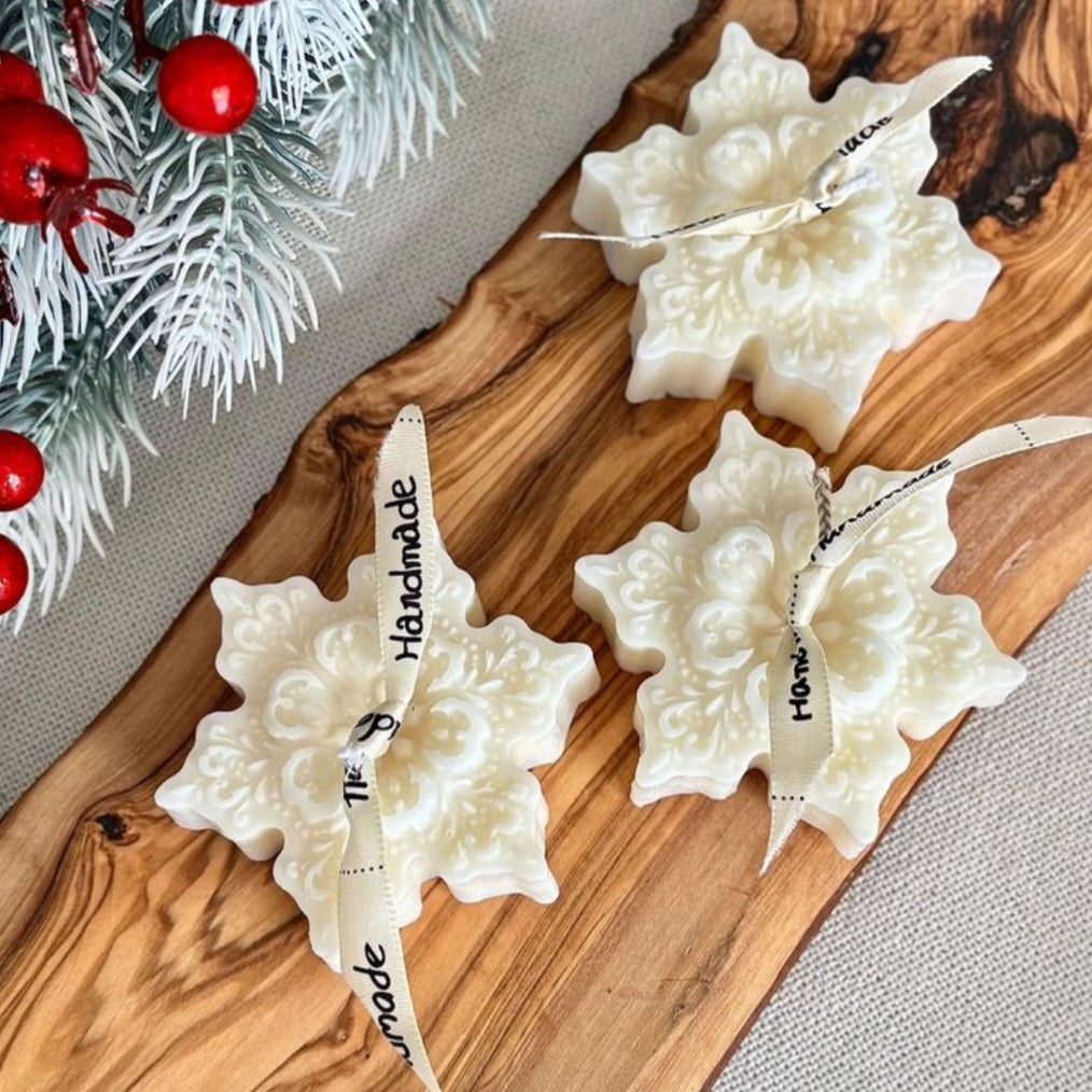 Snowflake ❄️ Candle
