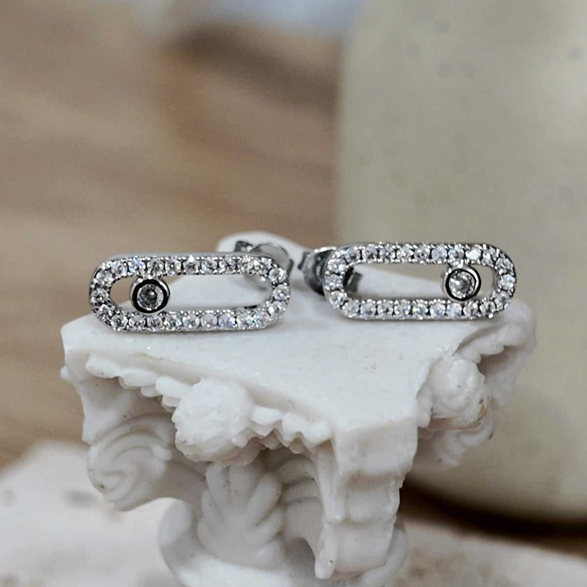 Meli Medium Size Earrings