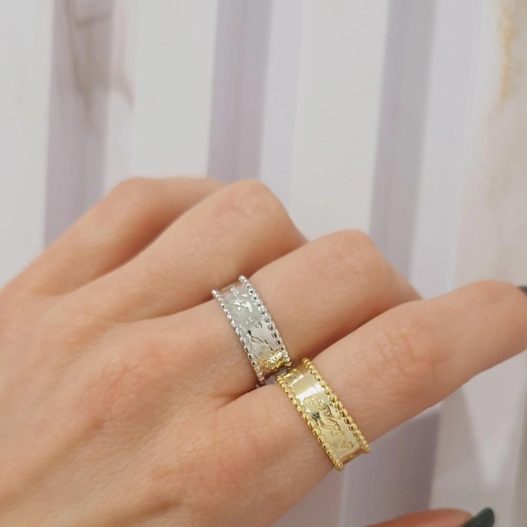 Thin Solid Rings