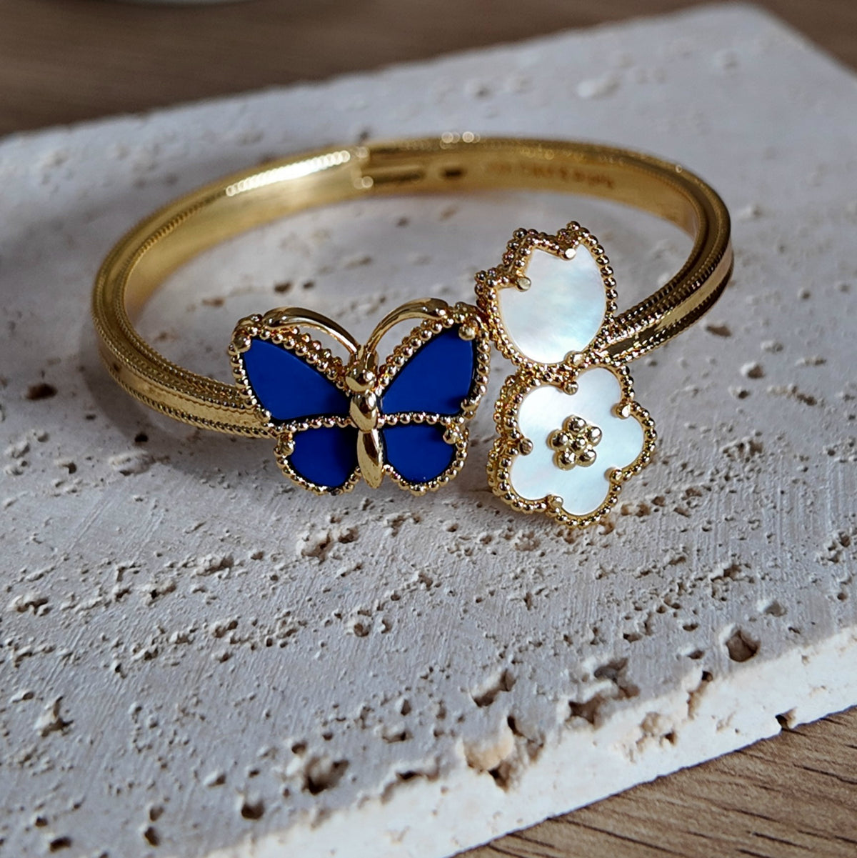 Butterfly cuff