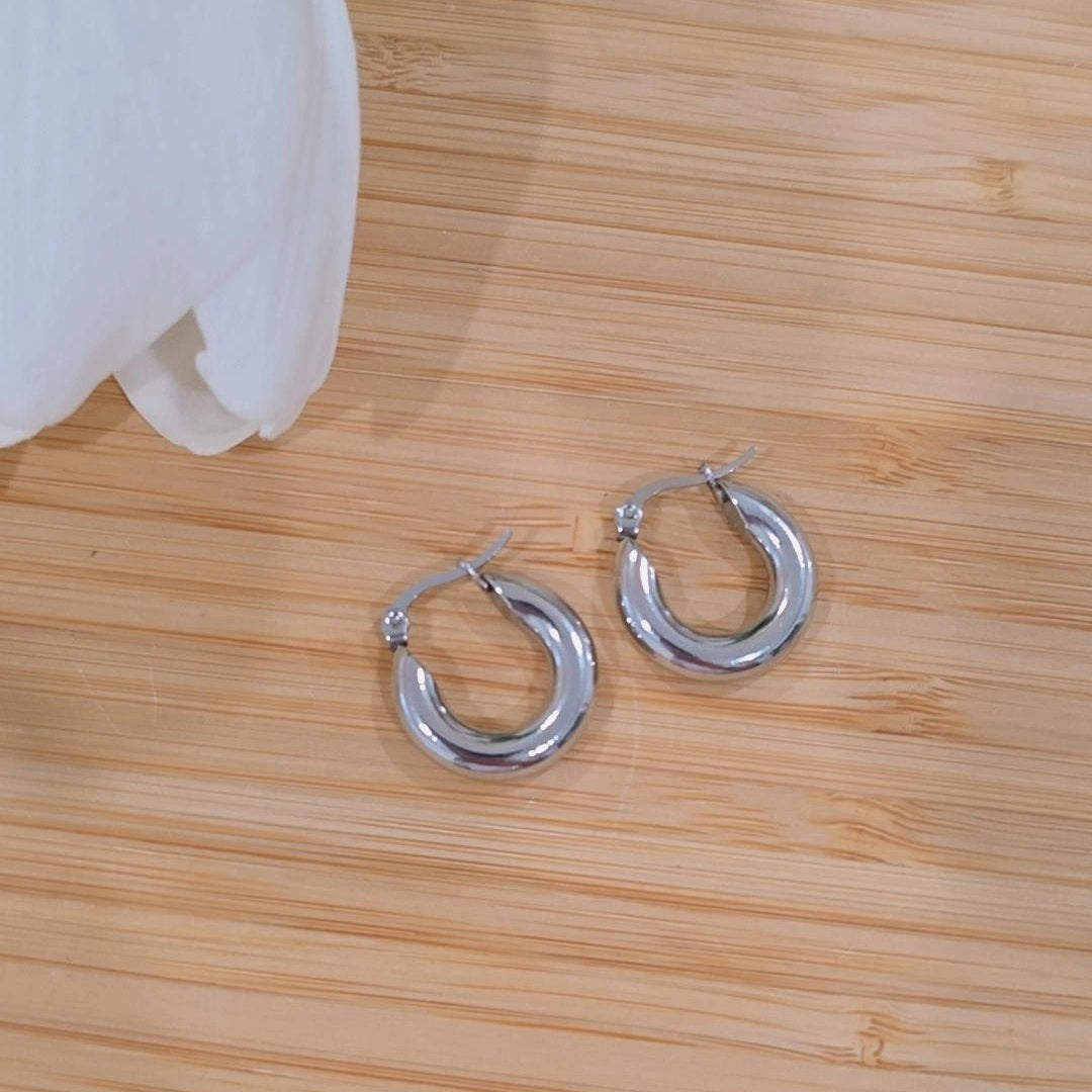 Aria Hoops