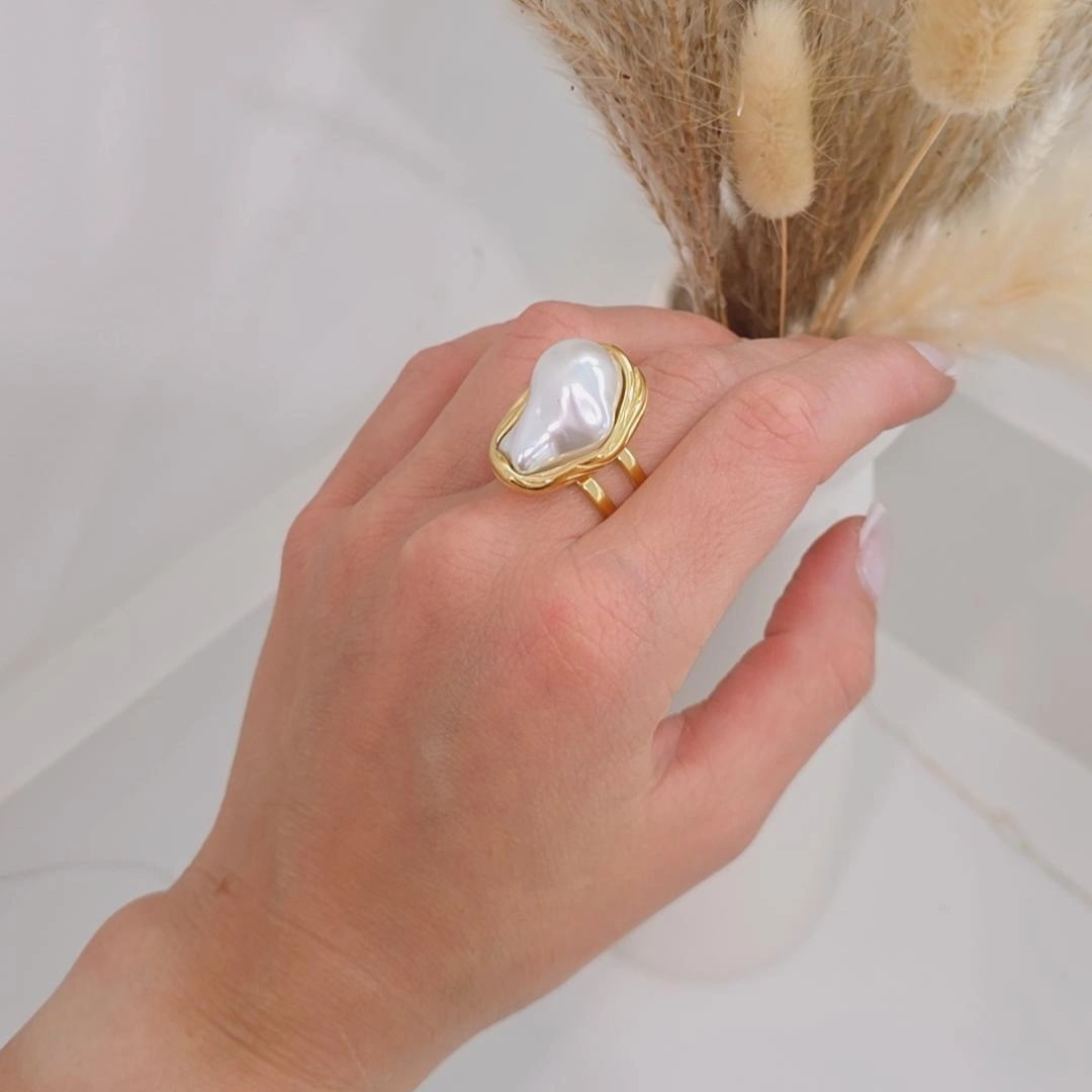 Chunky Pearl Adjustable Ring