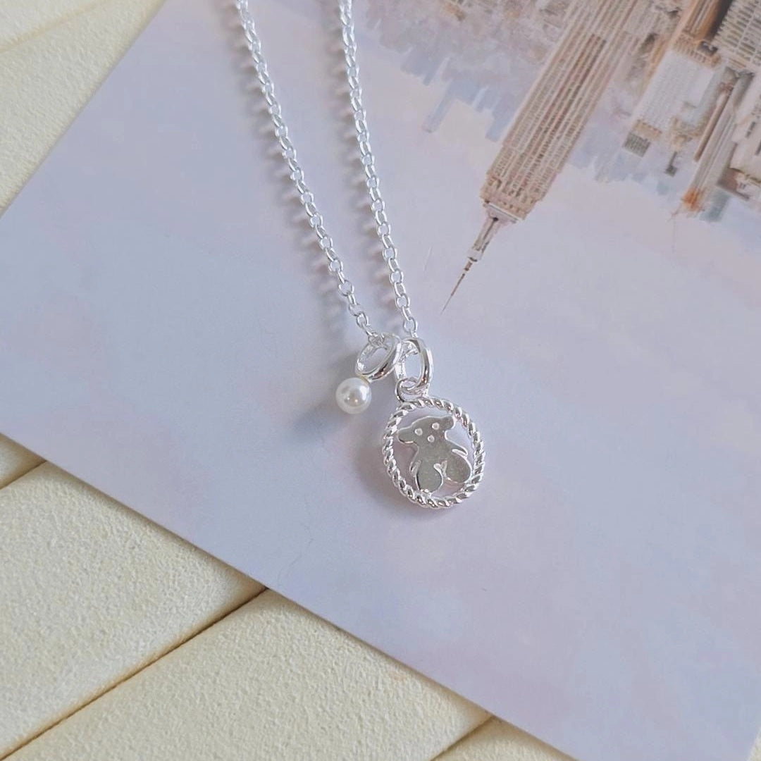 Osito con perlita Necklace