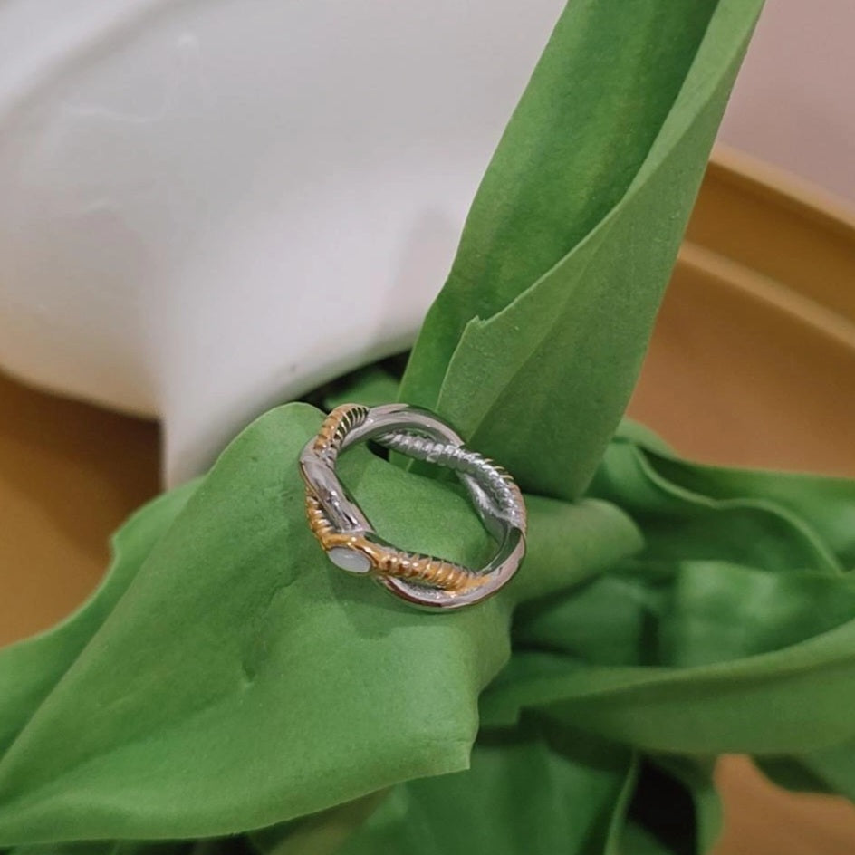 Two tone Pretty Ring