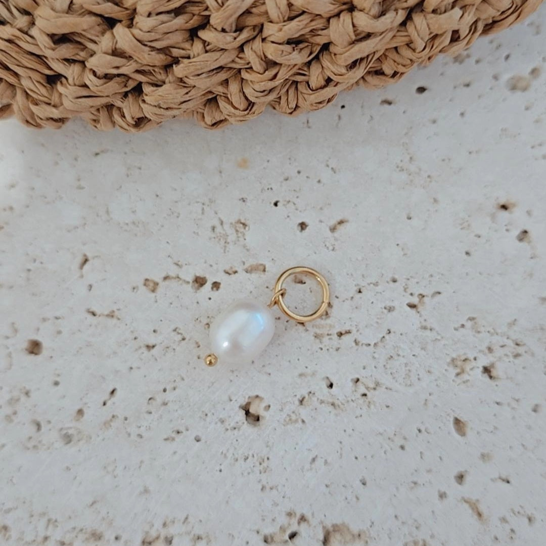 Pearl Charm
