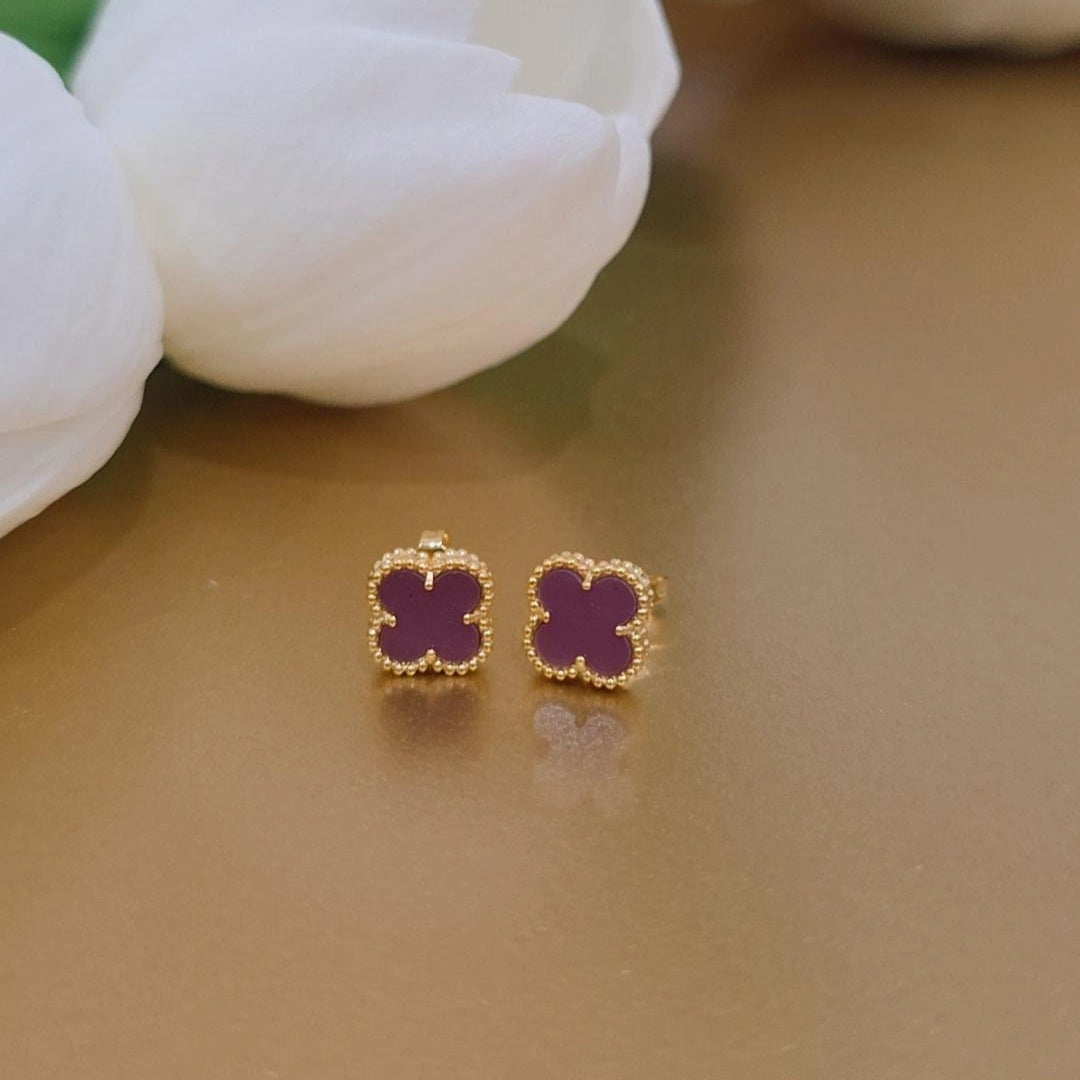 V Mini Earrings