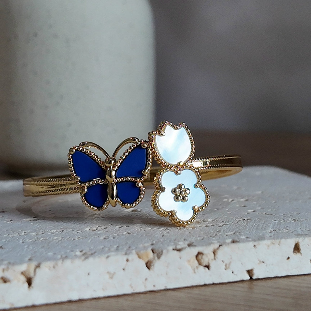 Butterfly cuff