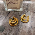 D y gold pretty earrings
