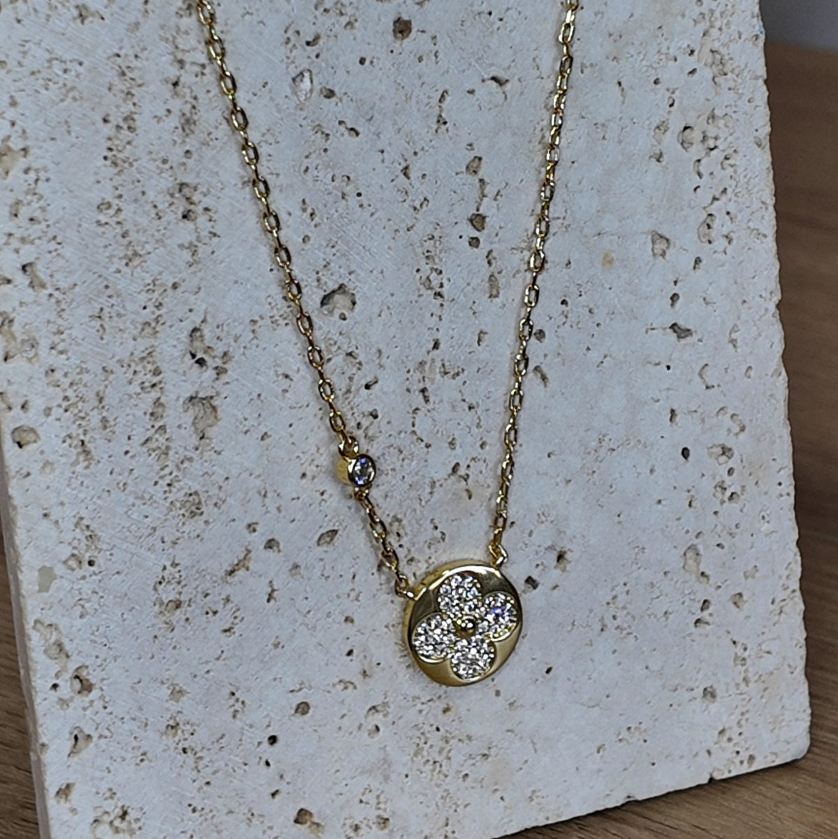 Rosa Necklace