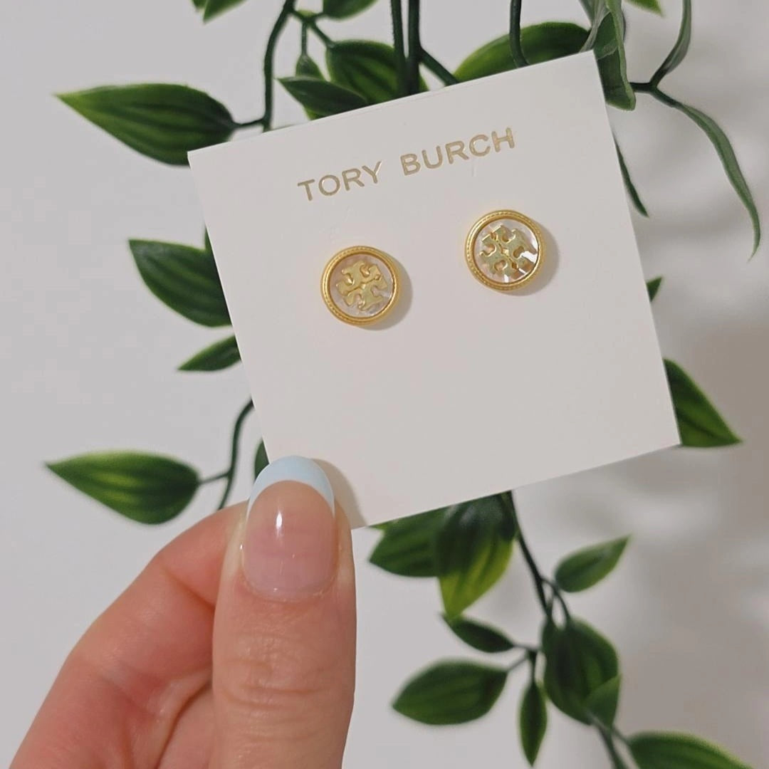Tor White Shell Earrings