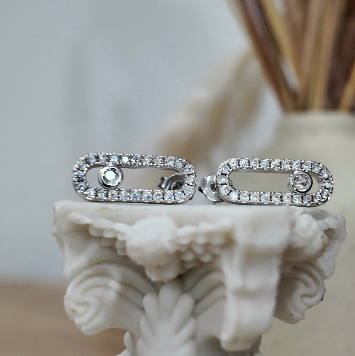 Meli Medium Size Earrings