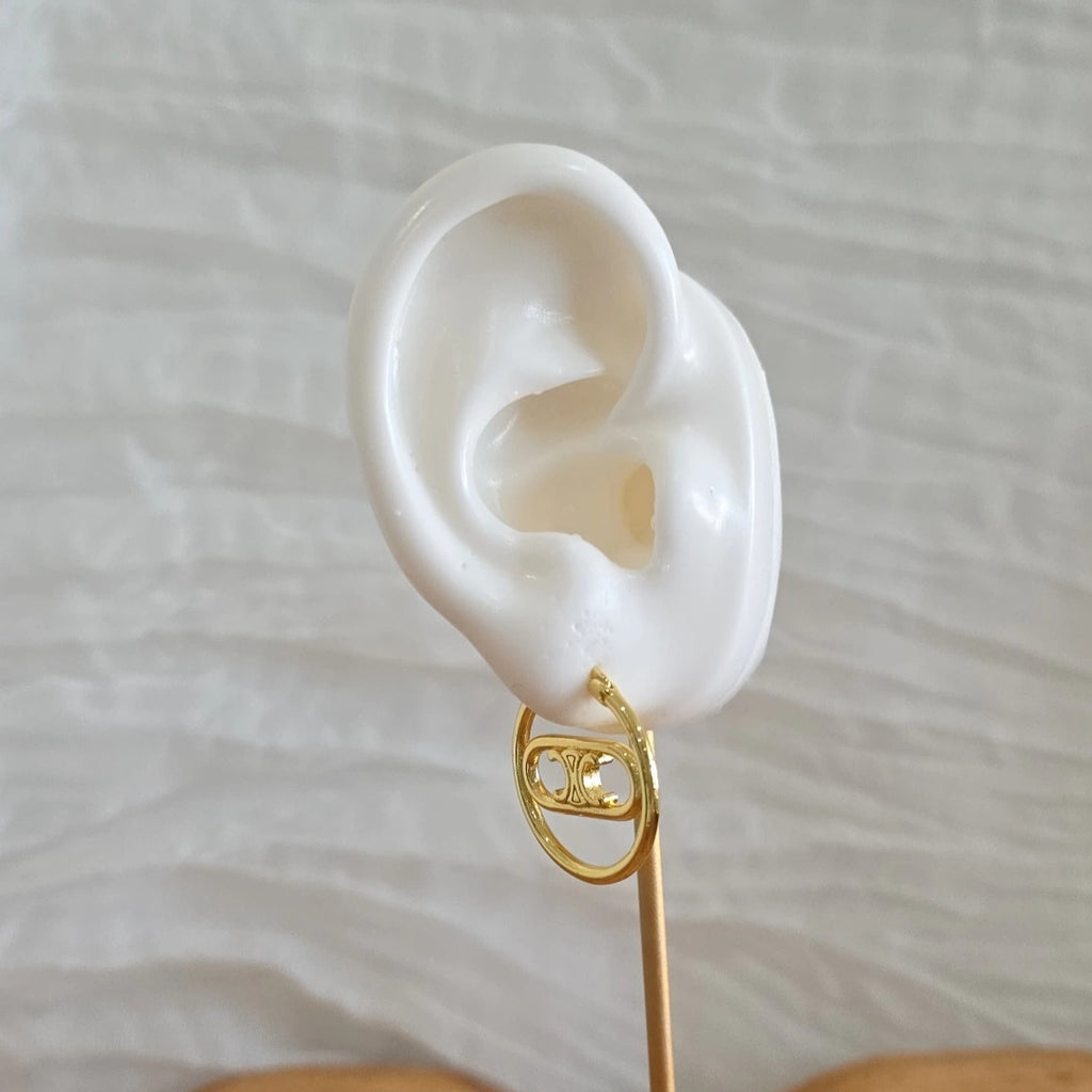 C e ce Hoops