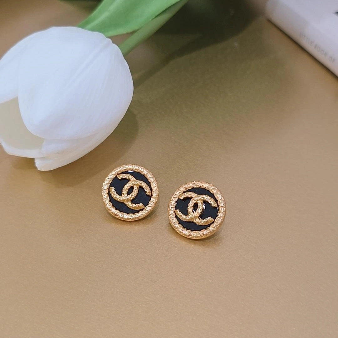 Clara Black Earrings