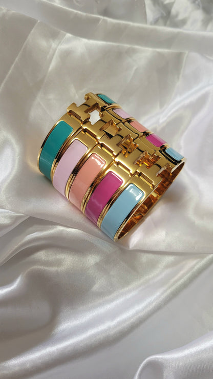 H COLORED BRACELETS IN GOLD