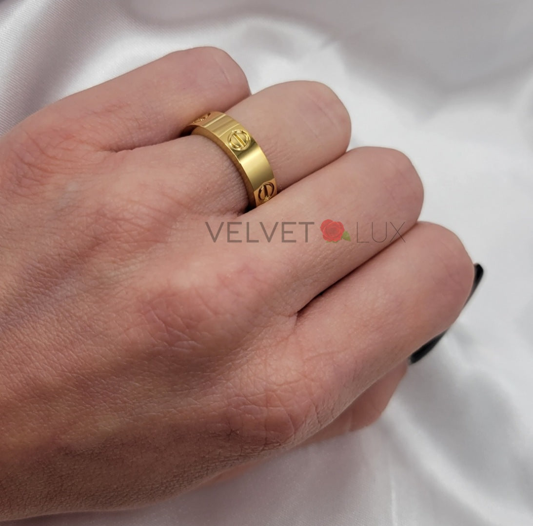 CART RINGS IN GOLD & SILVER